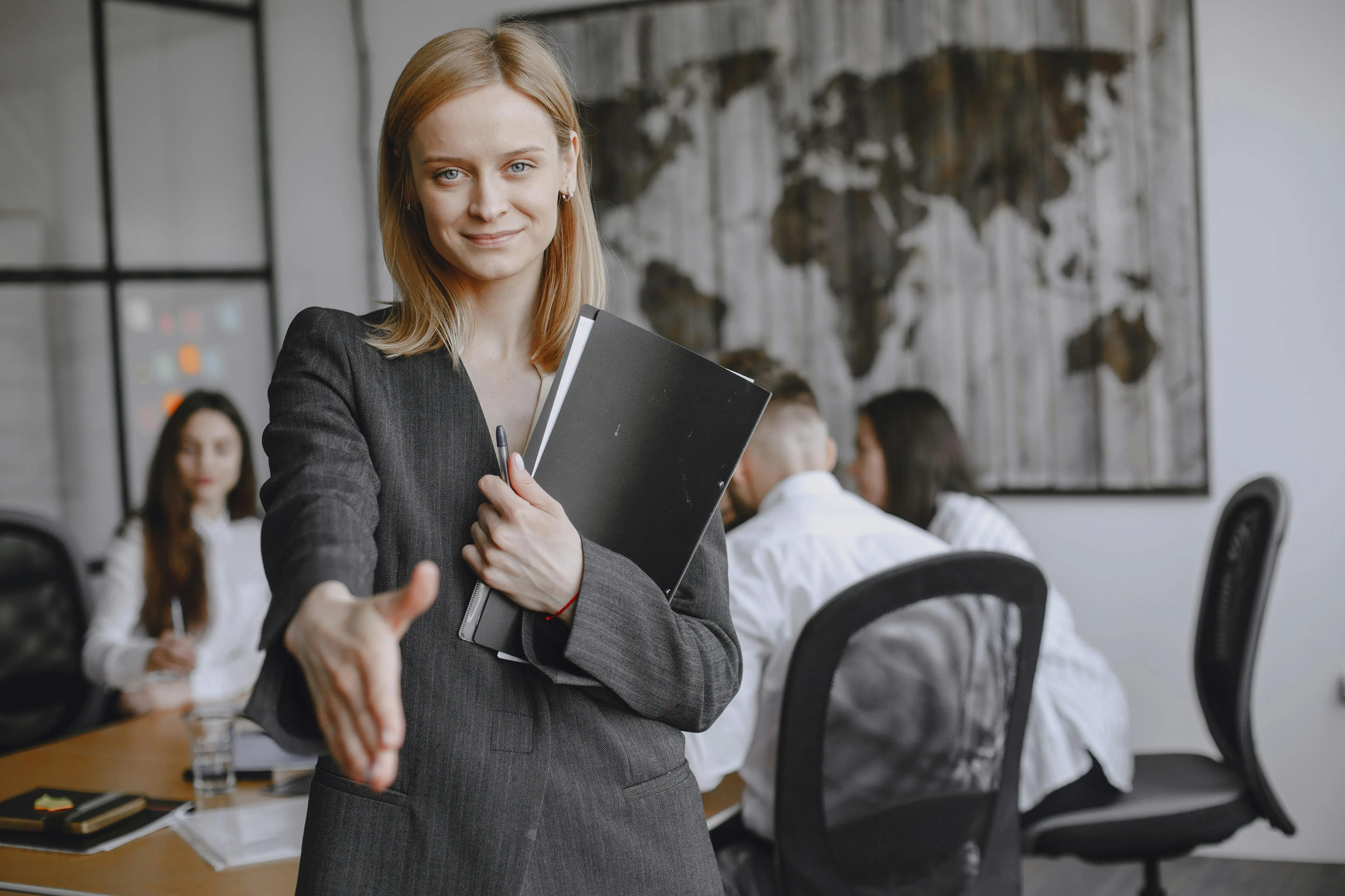 Management, cultura organizationala si leadership in institutiile publice