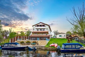 Complex Peștișorul-Pelicanul Complex Peștișorul-Pelicanul